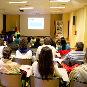 Sesión de formación en un aula